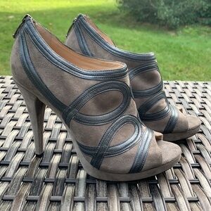 Via SPIGA Ivie Gray Suede & Leather Peep Toe Heels